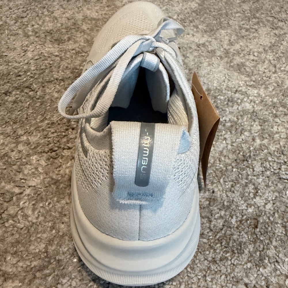 Asics Gel-Nimbus 26 in Concrete Silver - Picture 4 of 6
